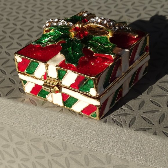 Xmas Mini Present shaped Trinket Box - Picture 3 of 7